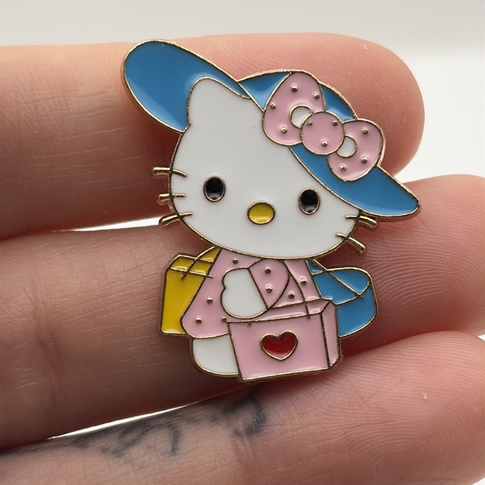 Sanrio Hello Kitty Shopping Bags Cute Cartoon Lapel Hat Pin